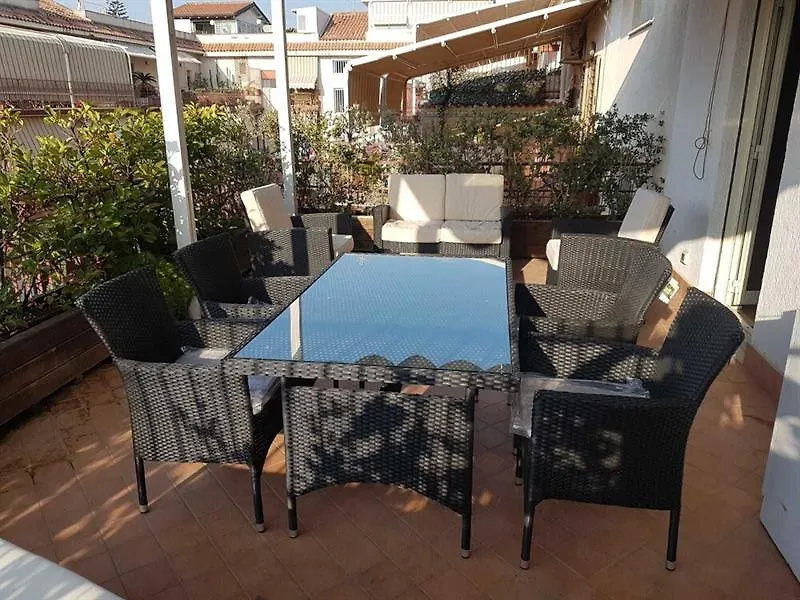 My Property Apartment Top Sea تاورمينا فندق
